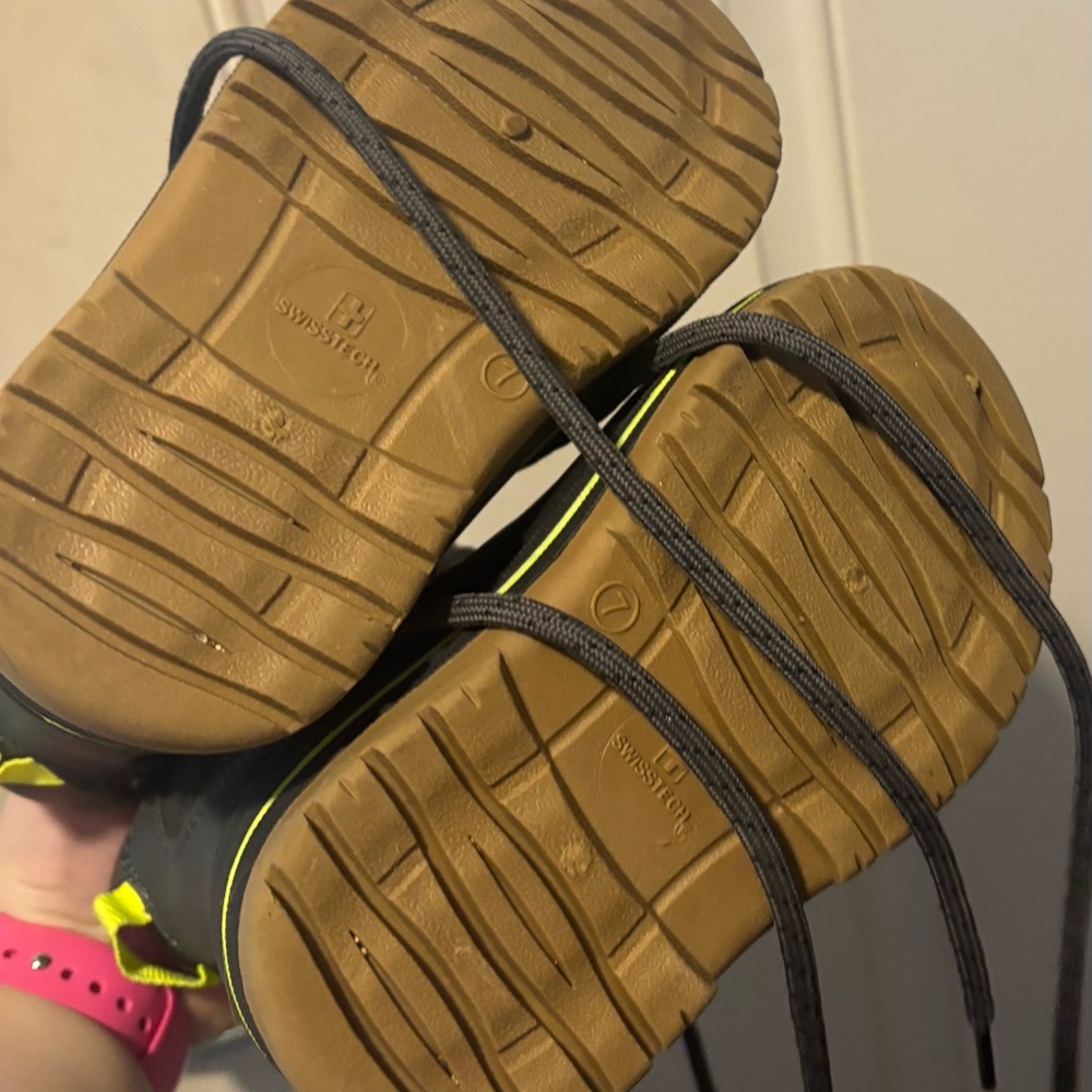 Toddler Size 7 Swiss Tech Boots EUC